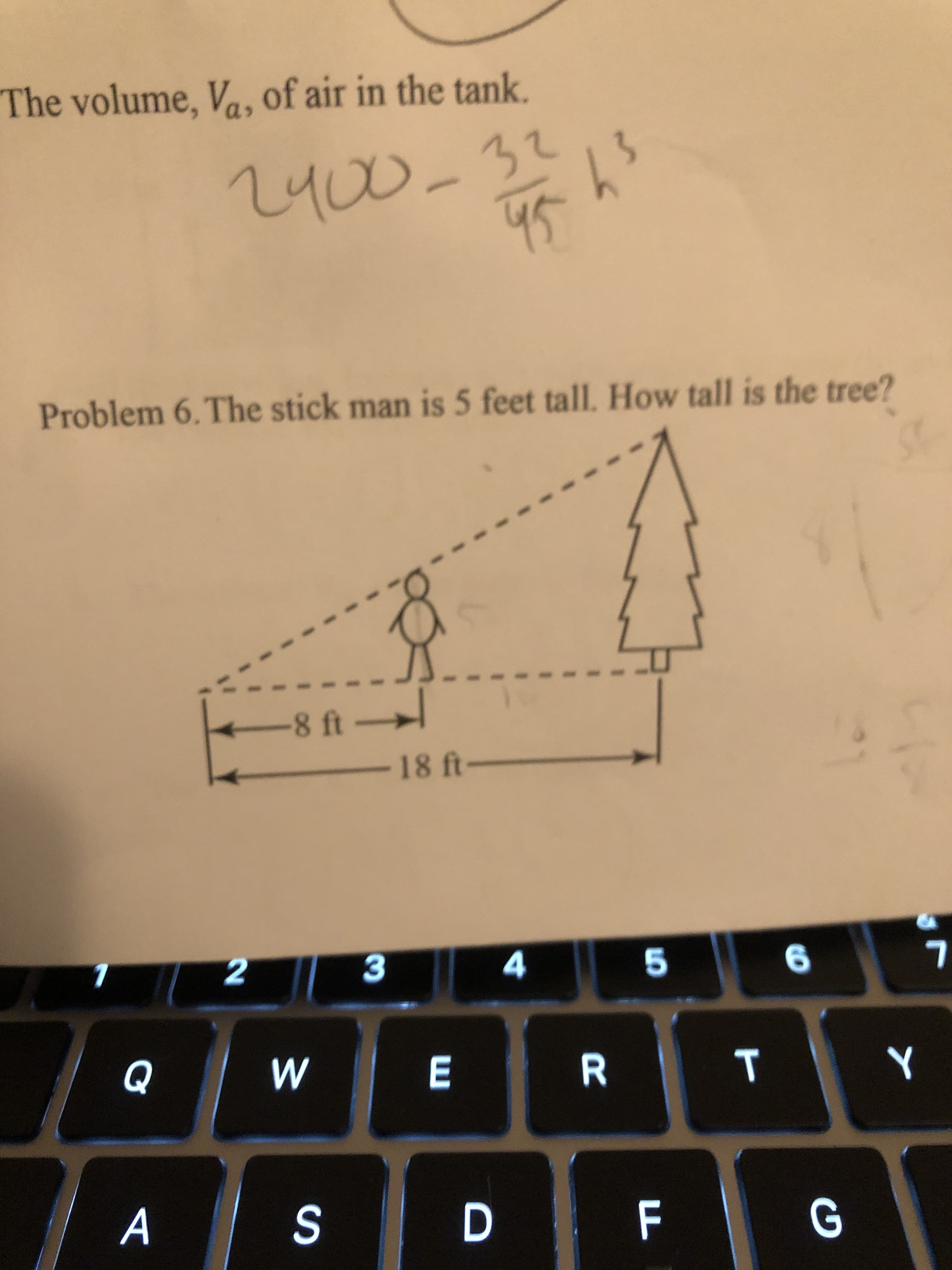6. The stick man is 5 feet tall. How tall is the tree?
-8 ft
18 ft-
